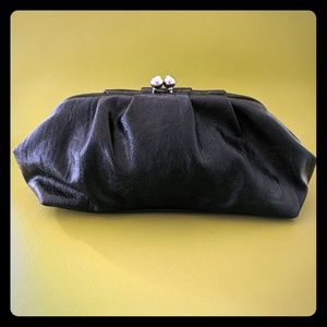 Black Nine West clutch with clasp